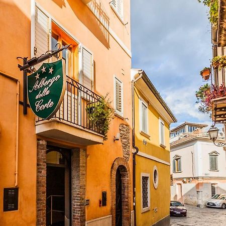 Albergo Della Corte Benevento Bagian luar foto