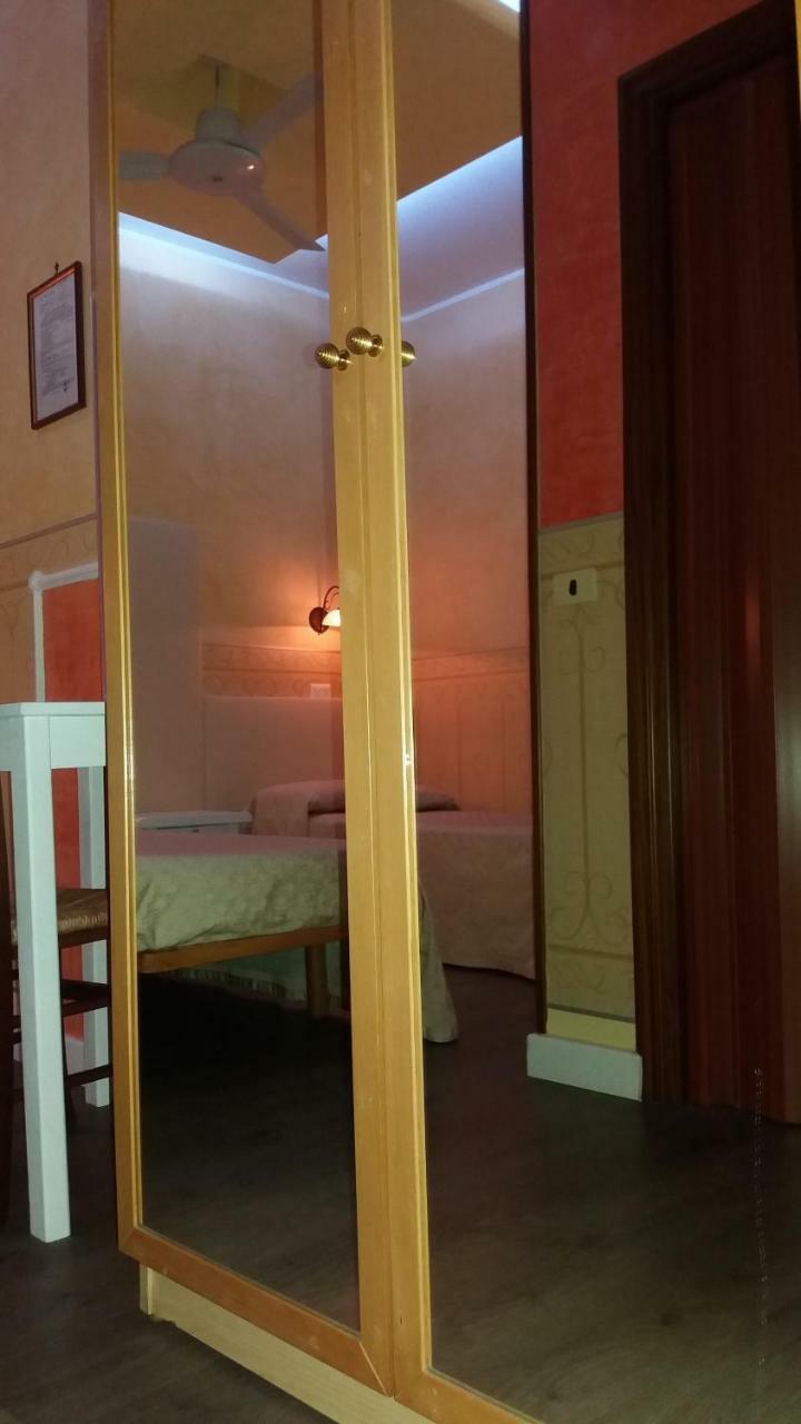 Albergo Della Corte Benevento Bagian luar foto