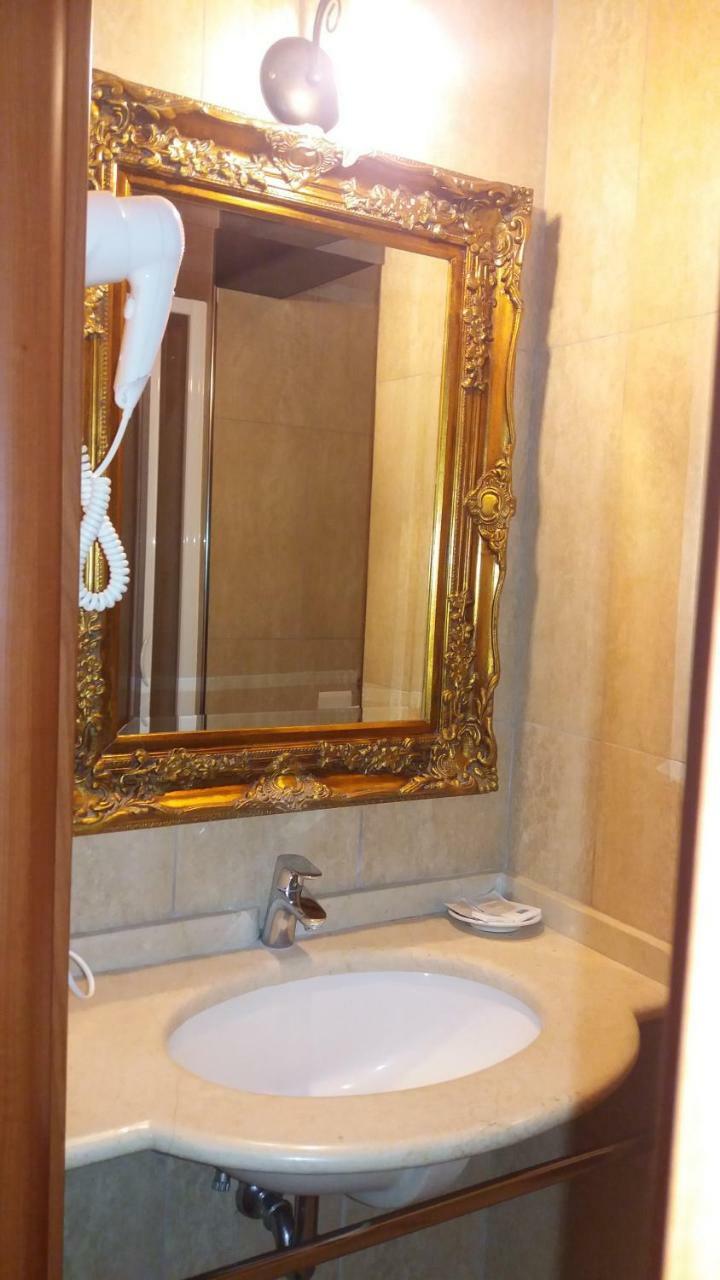 Albergo Della Corte Benevento Bagian luar foto