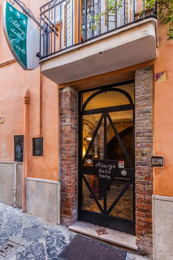 Albergo Della Corte Benevento Bagian luar foto