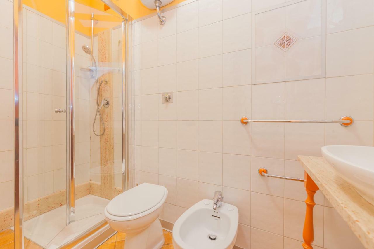 Albergo Della Corte Benevento Bagian luar foto