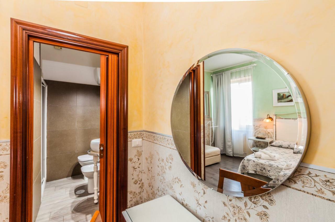 Albergo Della Corte Benevento Bagian luar foto